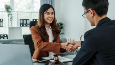 Compensation Lawyer vs Insurance Company: Who Protects You?