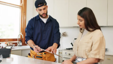 What Toronto Homeowners Should Know Before Hiring a Handyman